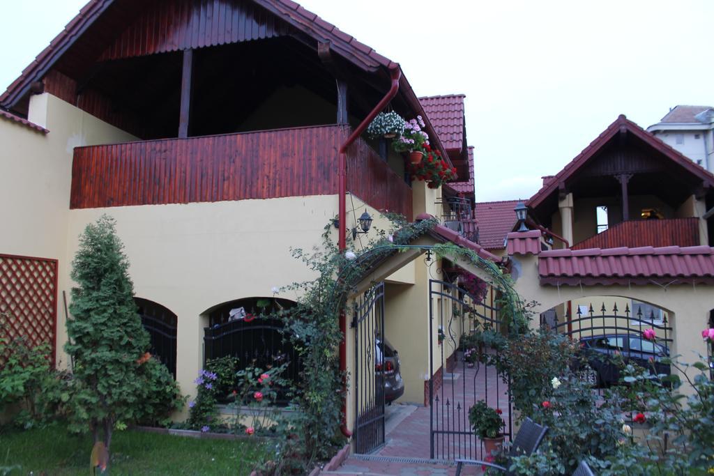 Pensiunea Magnolia Hermannstadt Exterior foto