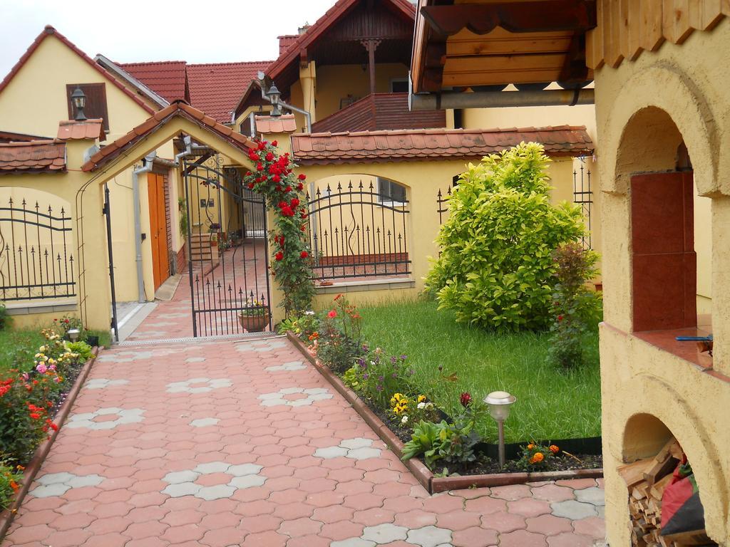 Pensiunea Magnolia Hermannstadt Exterior foto